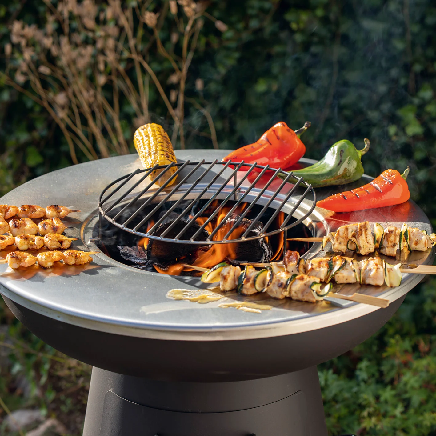 Holzkohlegrill mit Grillrost und Grillplatte - Image 4