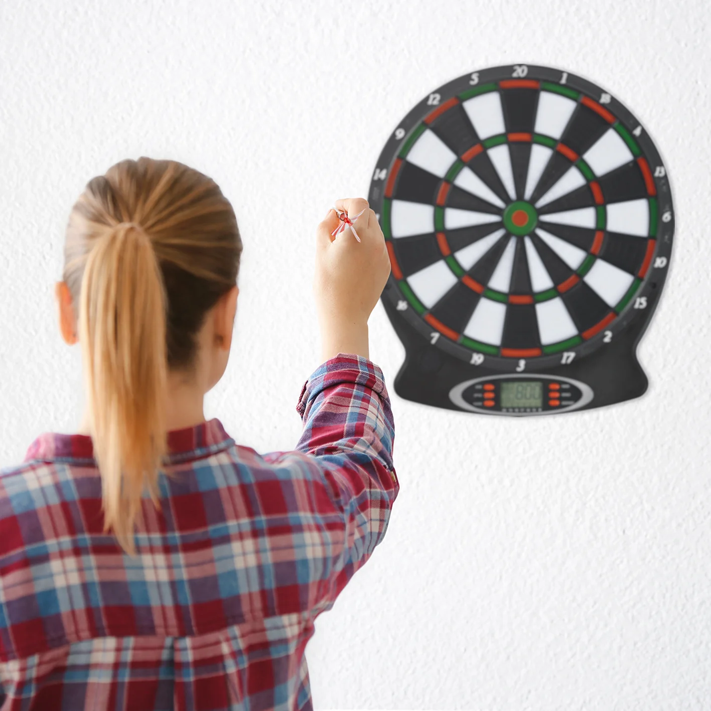 Dartscheibe mit 6 Pfeilen und 6 Ersatzspitzen + Batterien - Image 5