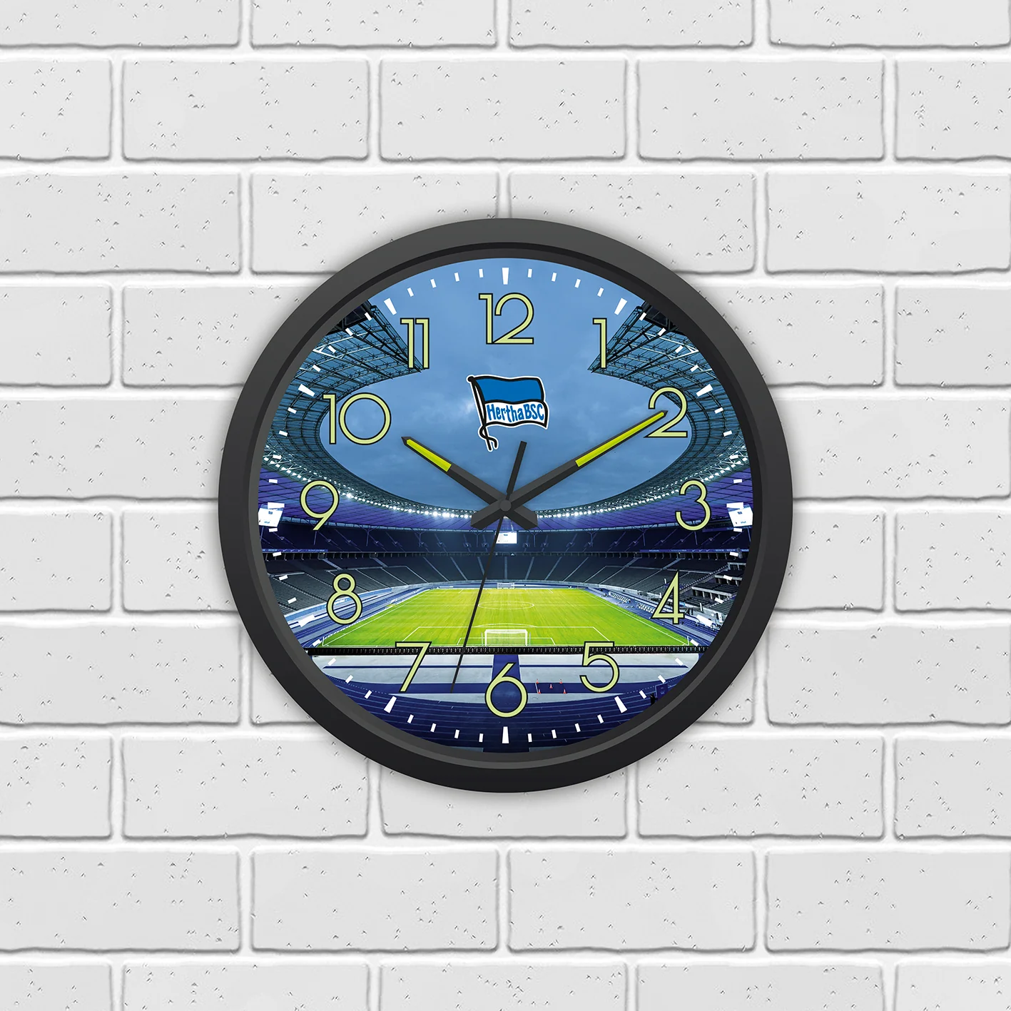 Wanduhr "Glow in the dark" mit Logo - Image 3